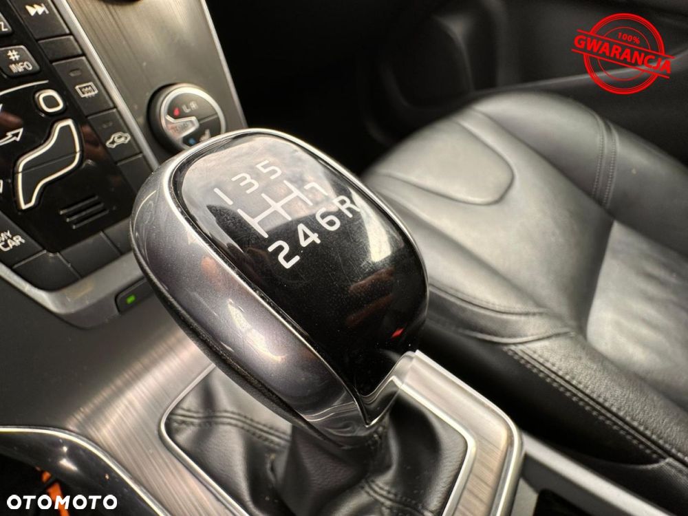 Volvo V40 - 22