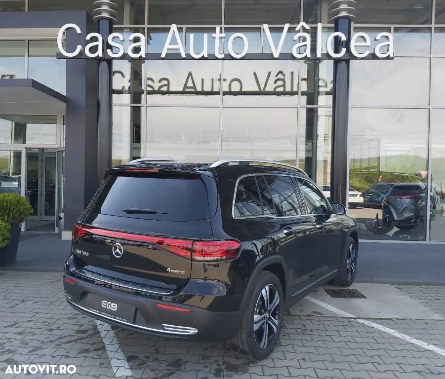 Mercedes-Benz EQB 300 4MATIC - 2