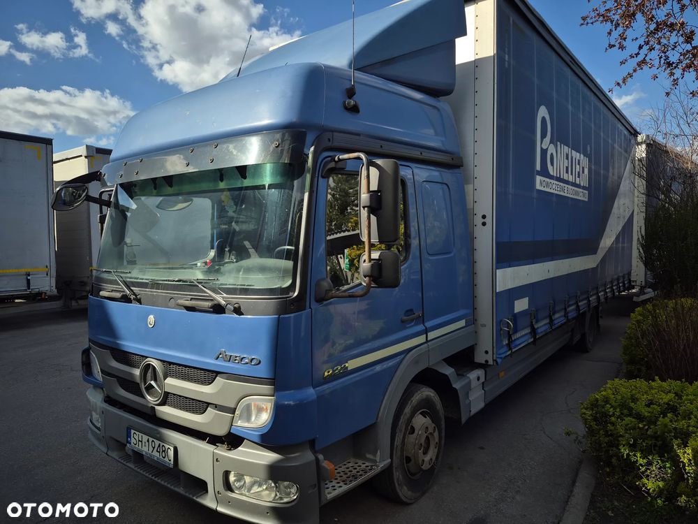 Mercedes-Benz Atego 822 - 1