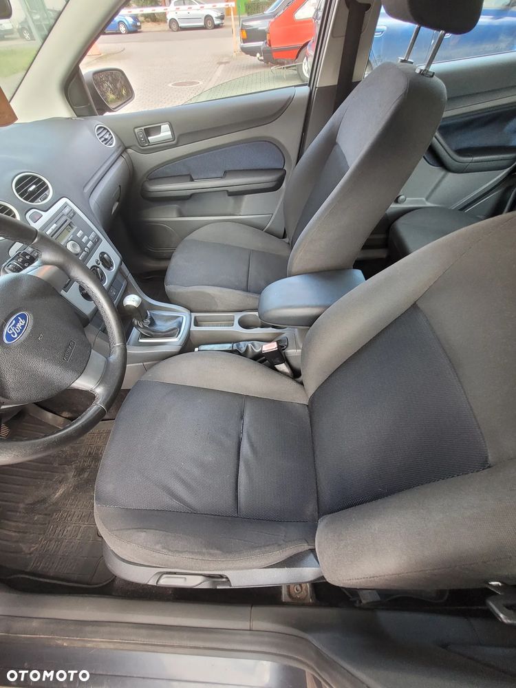 Ford Focus 1.8 TDCi Trend - 10