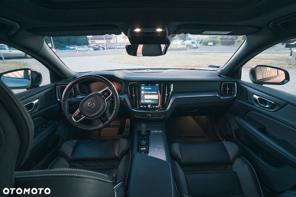 Volvo S60 B5 B AWD R-Design - 10