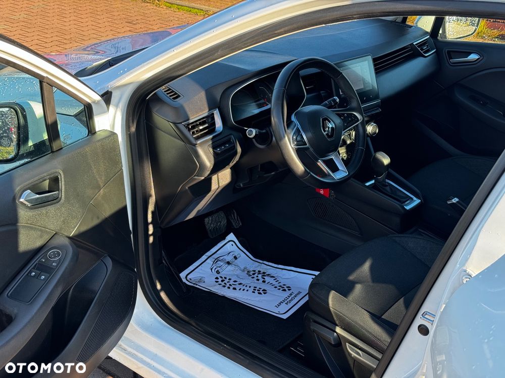 Renault Clio - 10