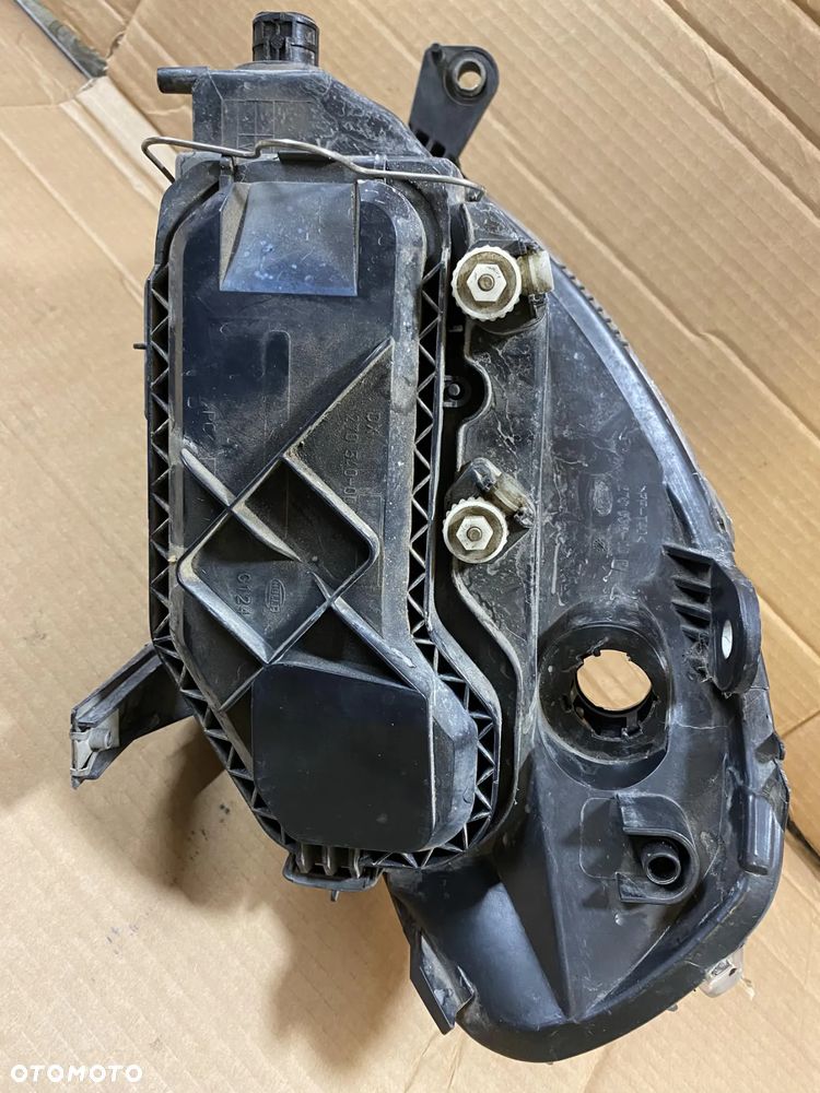 Lampa prawy przód Lancia Ypsilon II - 4