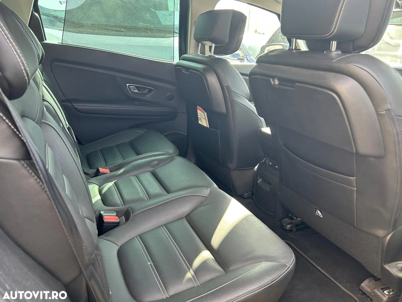 Renault Scenic - 11