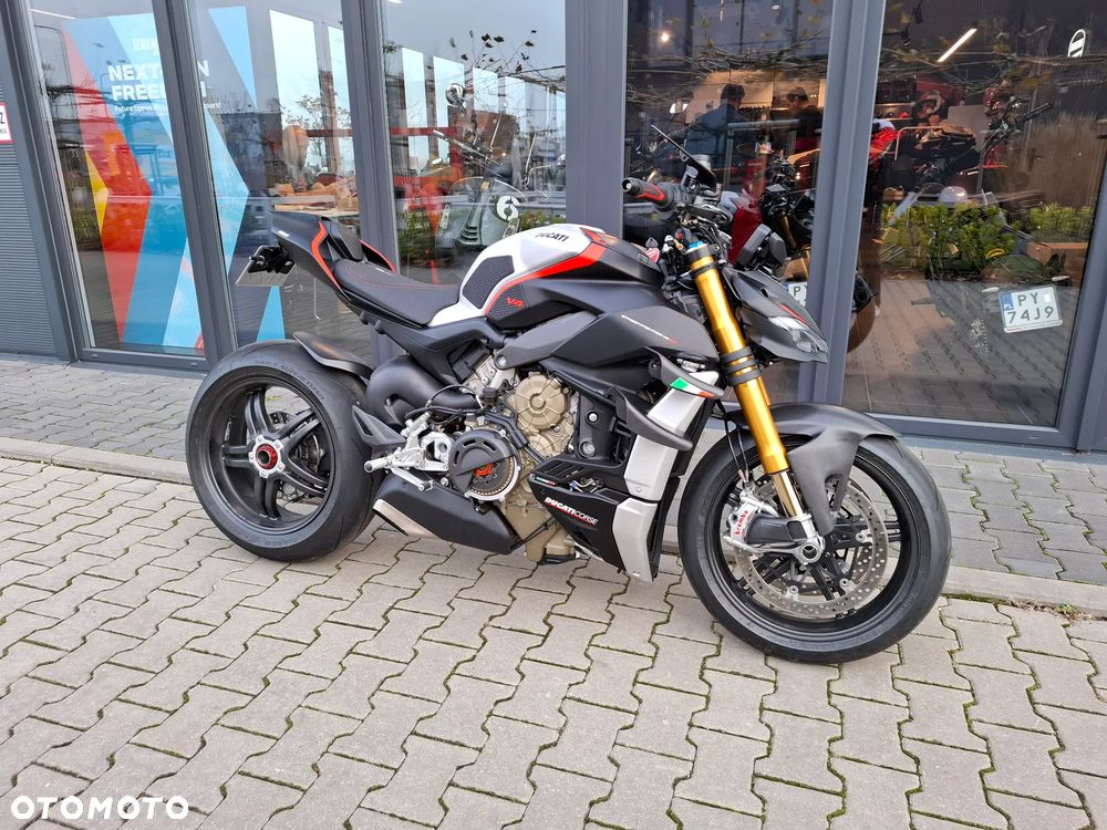 Ducati Streetfighter V4 - 4