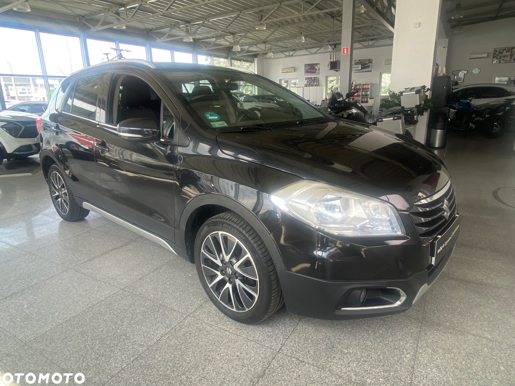 Suzuki SX4 1.6 Comfort Plus - 6
