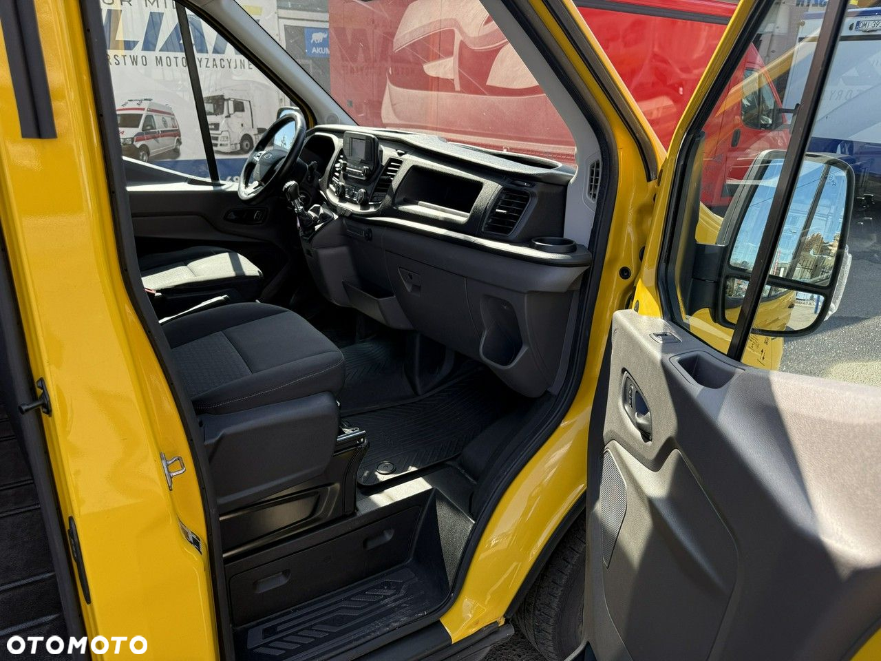 Ford Transit - 9