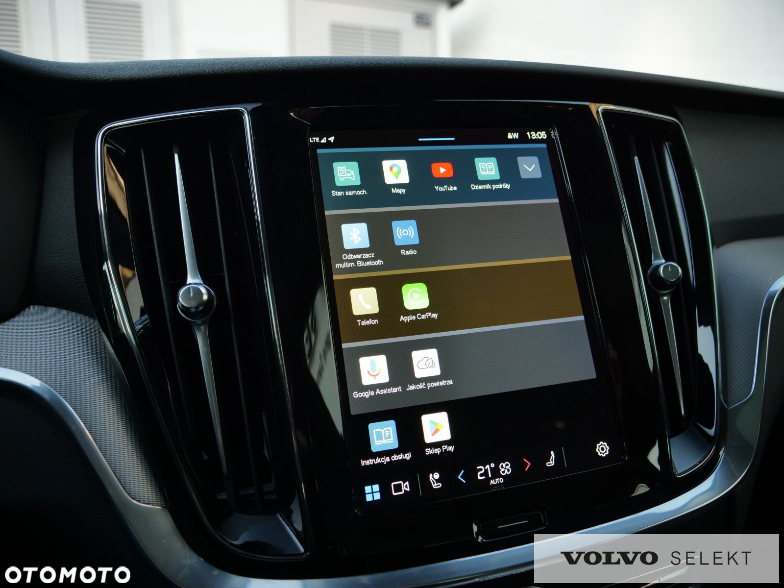Volvo V60 Cross Country - 25