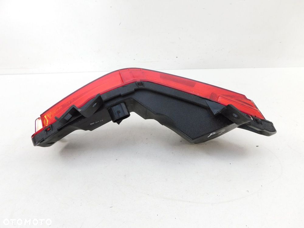 PIAGGIO MP3 500 14 LAMPA TYŁ PRAWA - 4