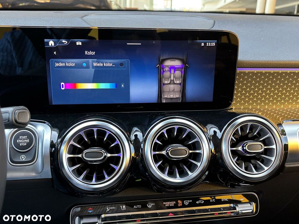 Mercedes-Benz GLB 200 Progressive 7G-DCT - 27