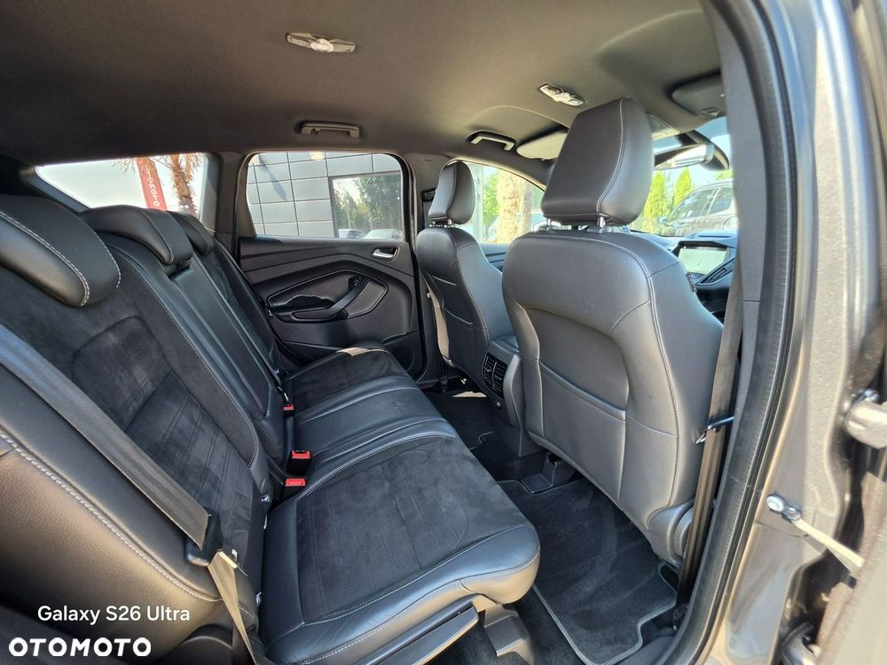 Ford Kuga 1.5 EcoBoost 2x4 ST-Line - 33