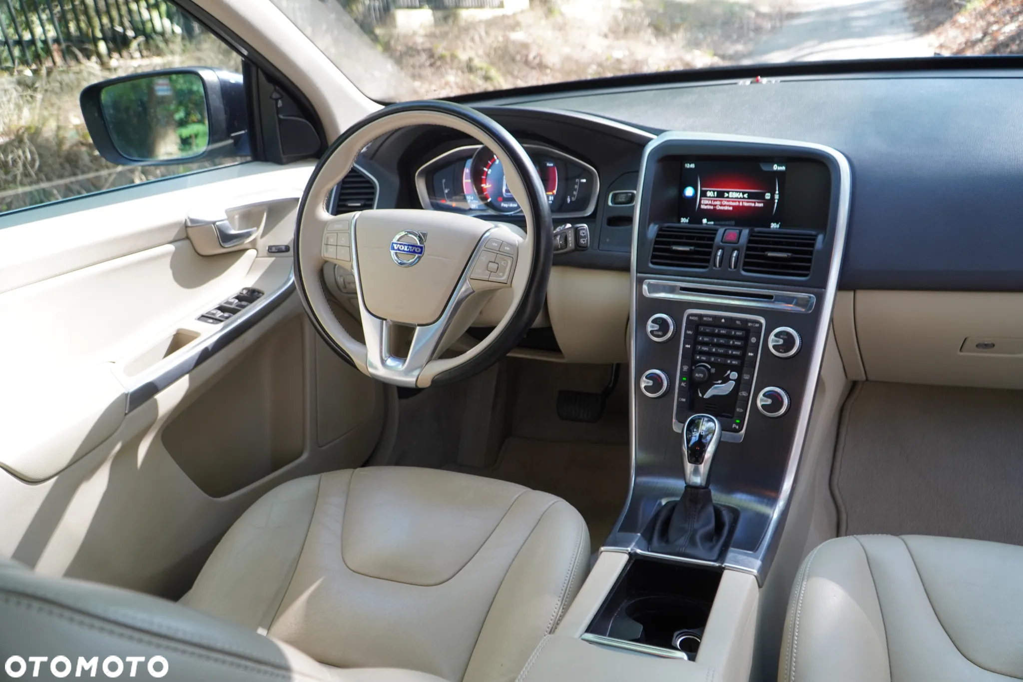 Volvo XC 60 T5 Momentum - 9