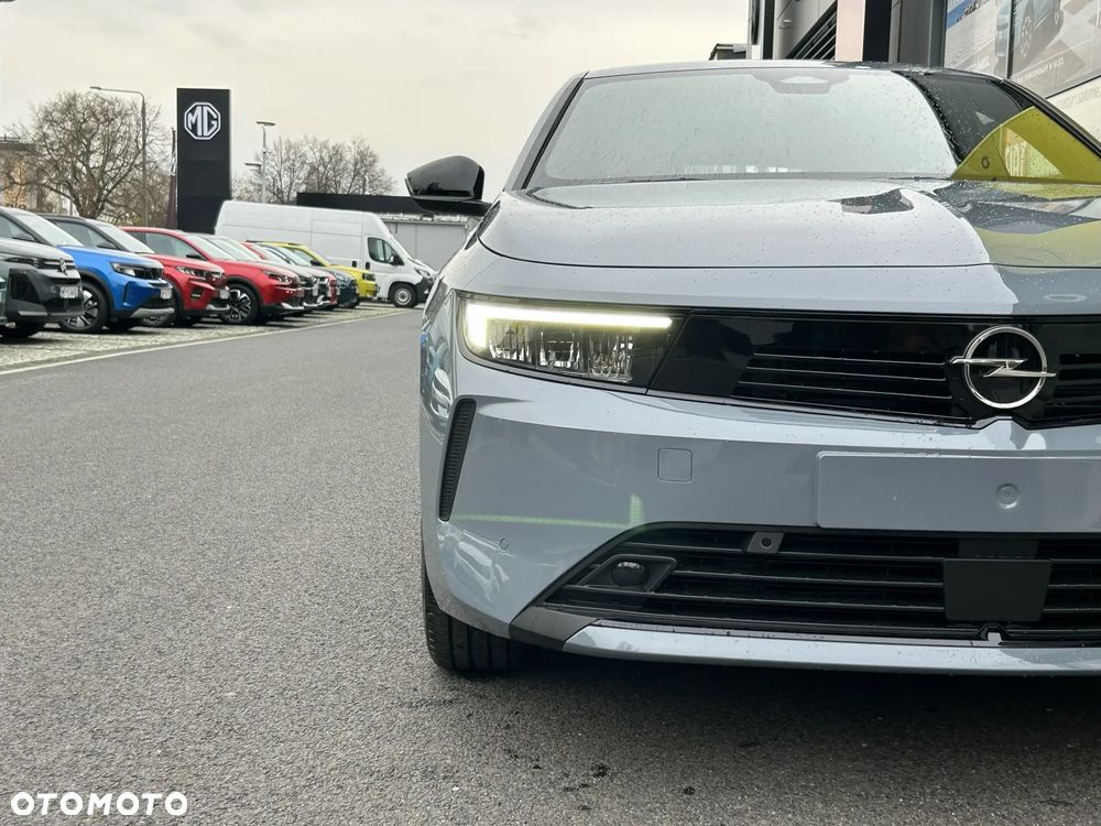 Opel Astra 1.2 T Edition S&S - 3