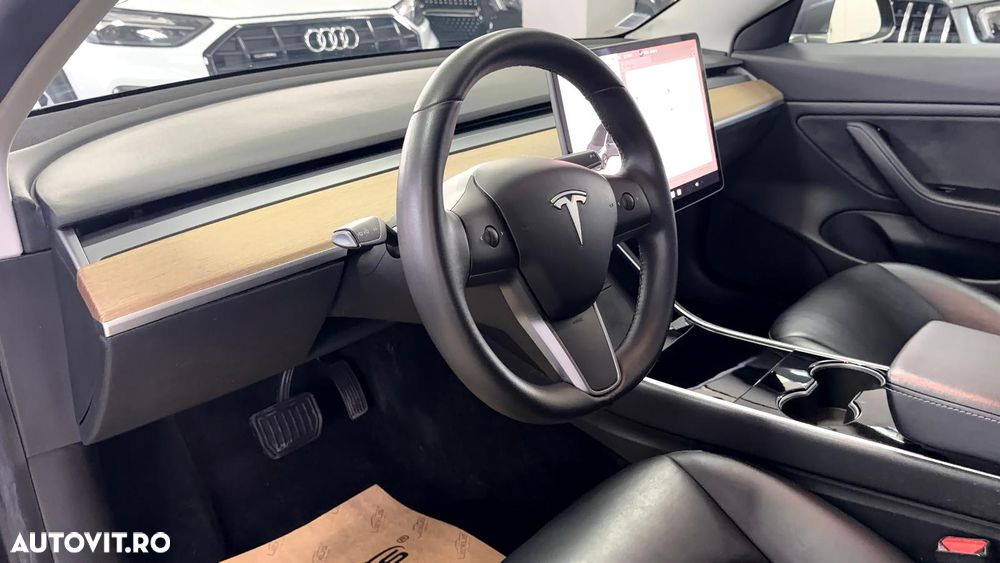 Tesla Model 3 Langstreckenbatterie Allradantrieb Dual Motor - 5