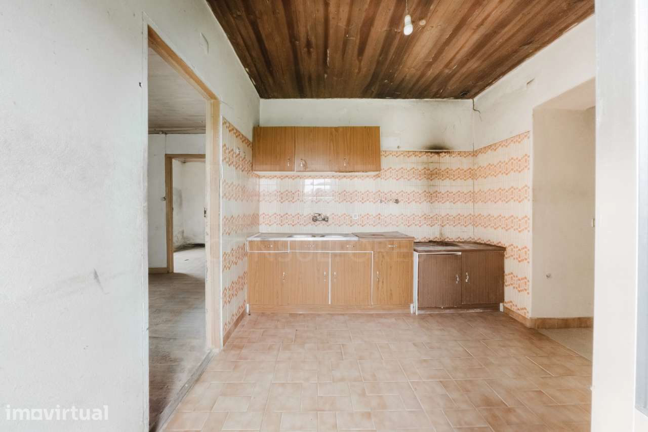 2 Moradias p/a recuperar em terreno plano c/ 4.603m2 - Grande imagem: 3/27