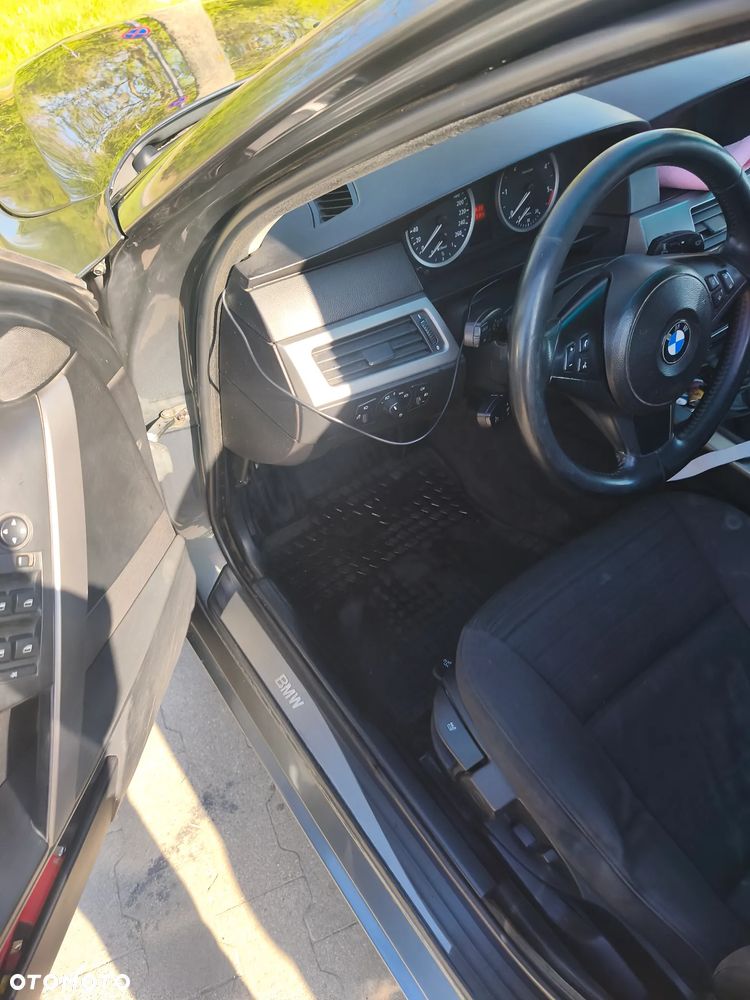 BMW Seria 5 520d - 5