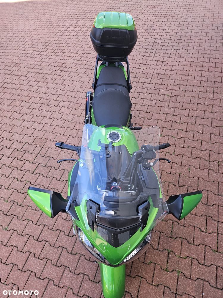 Kawasaki GTR - 18