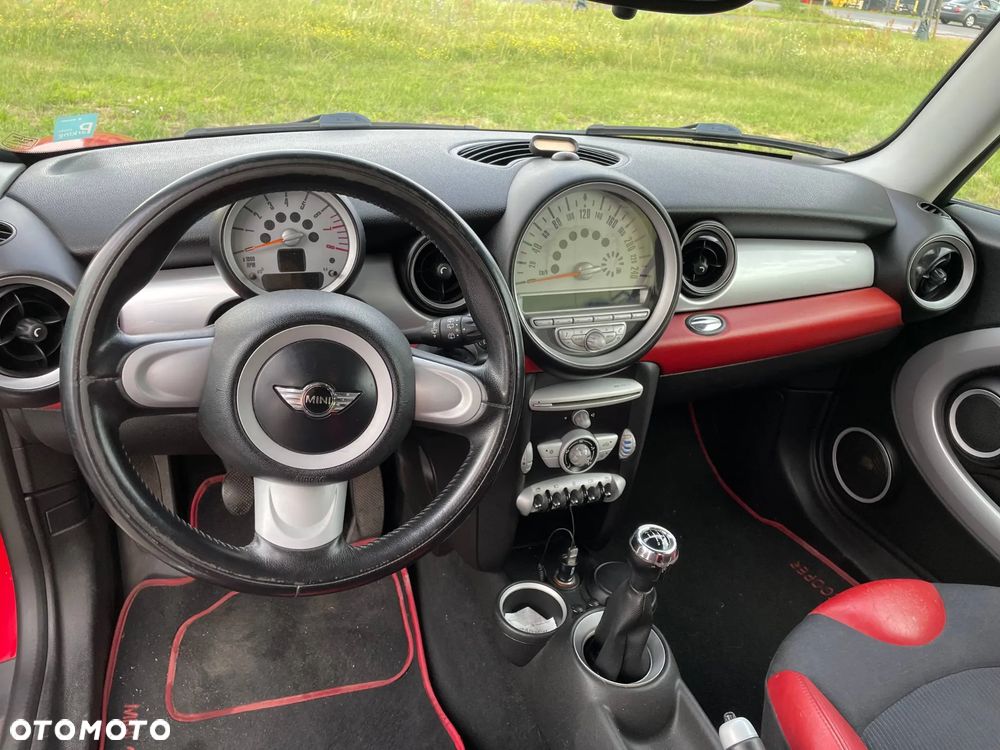 MINI Cooper Standard - 8