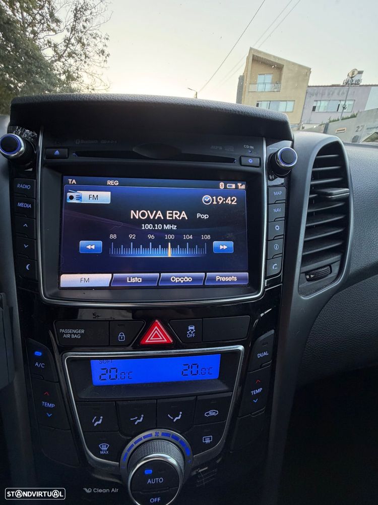 Hyundai i30 CW - 13