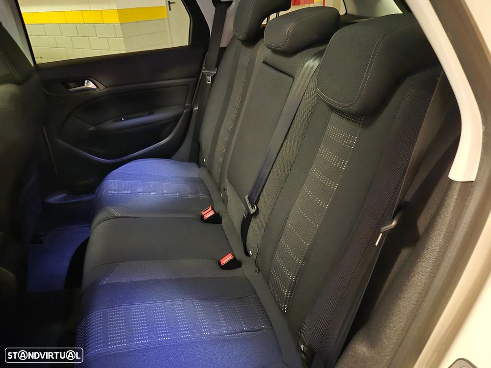 Peugeot 308 SW 1.6 BlueHDi Style - 26