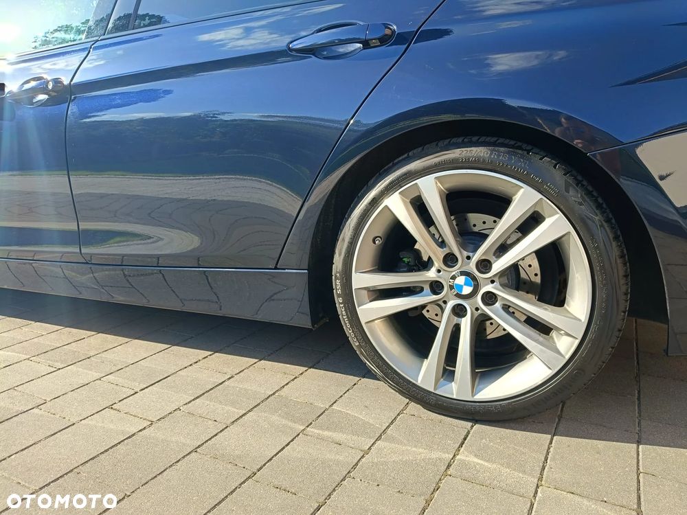 BMW Seria 3 320d Edition M Sport Shadow - 13