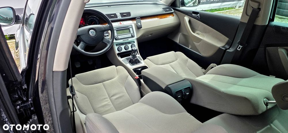 Volkswagen Passat Variant 1.8 TSI Comfortline - 15