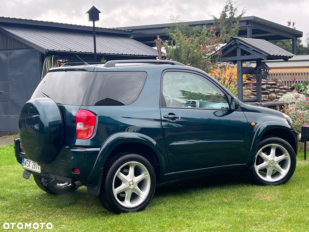 Toyota RAV4 2.0 VVT-i 4x4 - 32