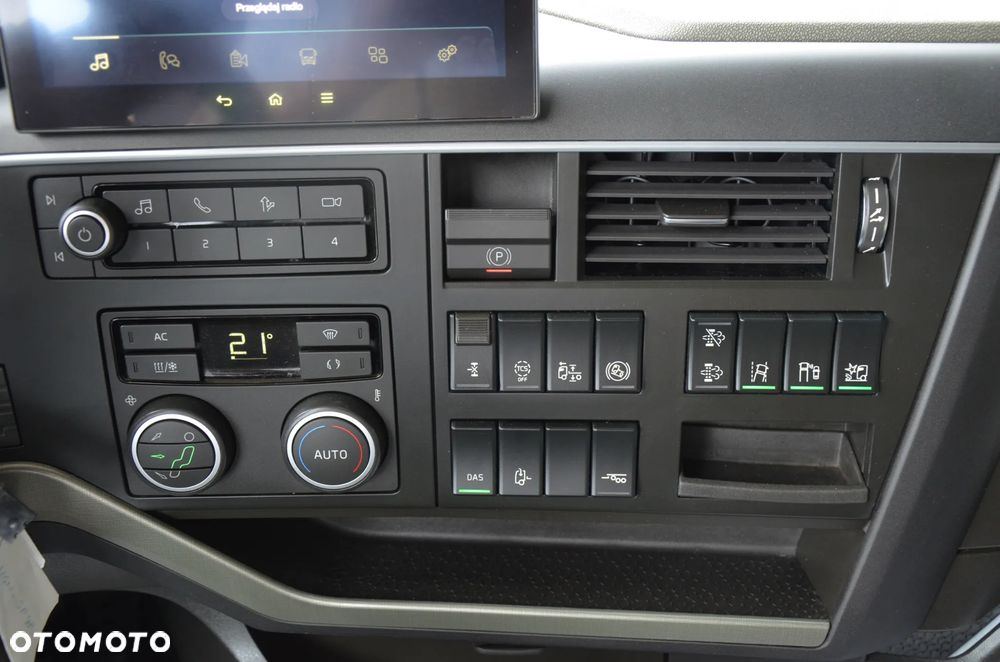 Volvo FH 5 XL NEW / 2021r. / I-SAVE / KLIMA P. / FULL LED / ACC / ALCOA / NAVI / KAMERA / DE / 5718 - 24