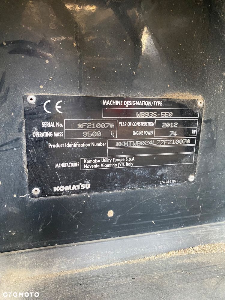 Komatsu WB93S5 - 1