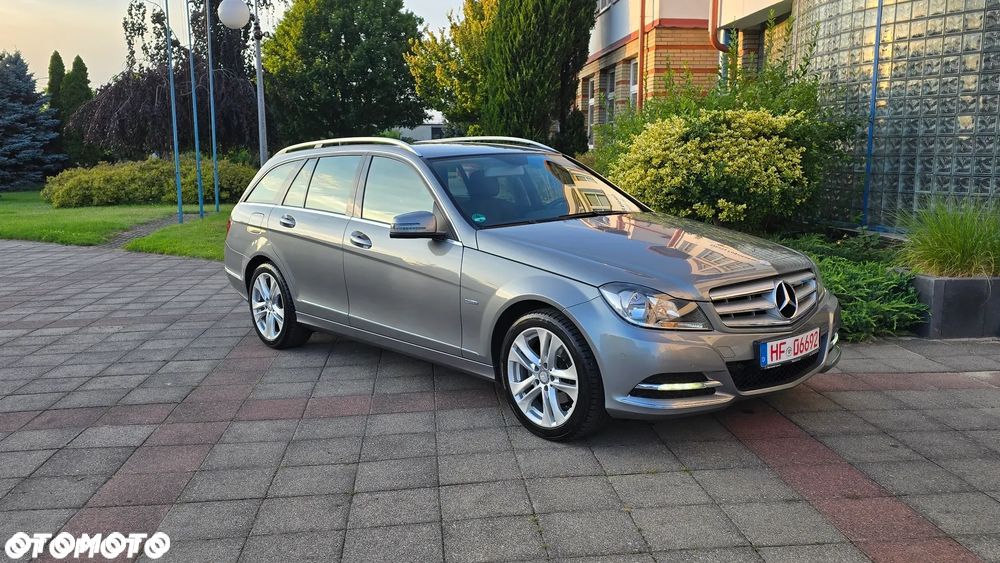 Mercedes-Benz Klasa C 180 BlueEFFICIENCY Avantgarde - 39