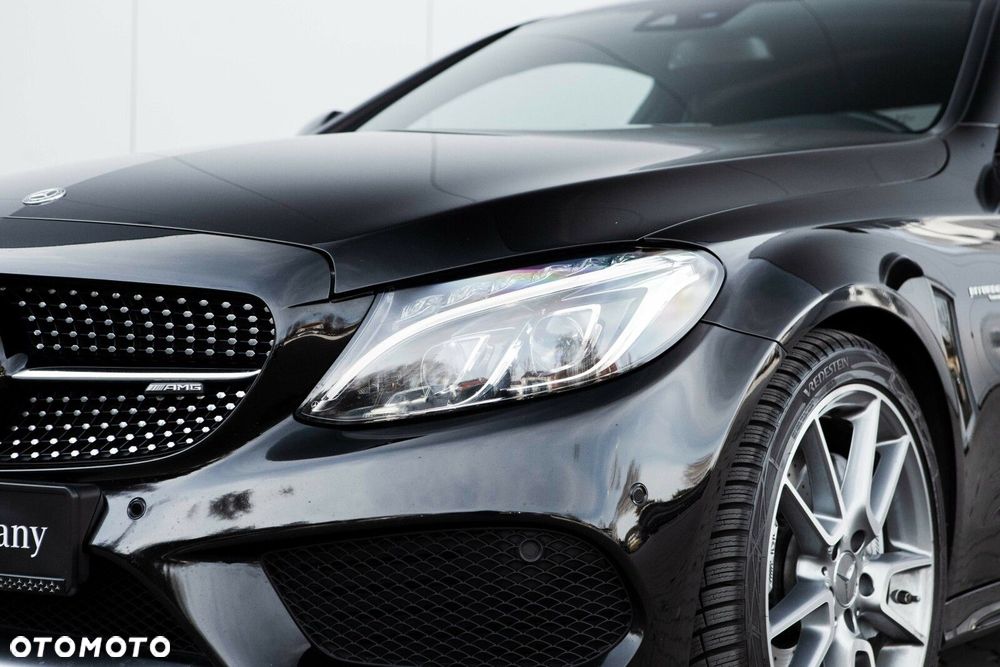 Mercedes-Benz Klasa C AMG 43 4-Matic - 12
