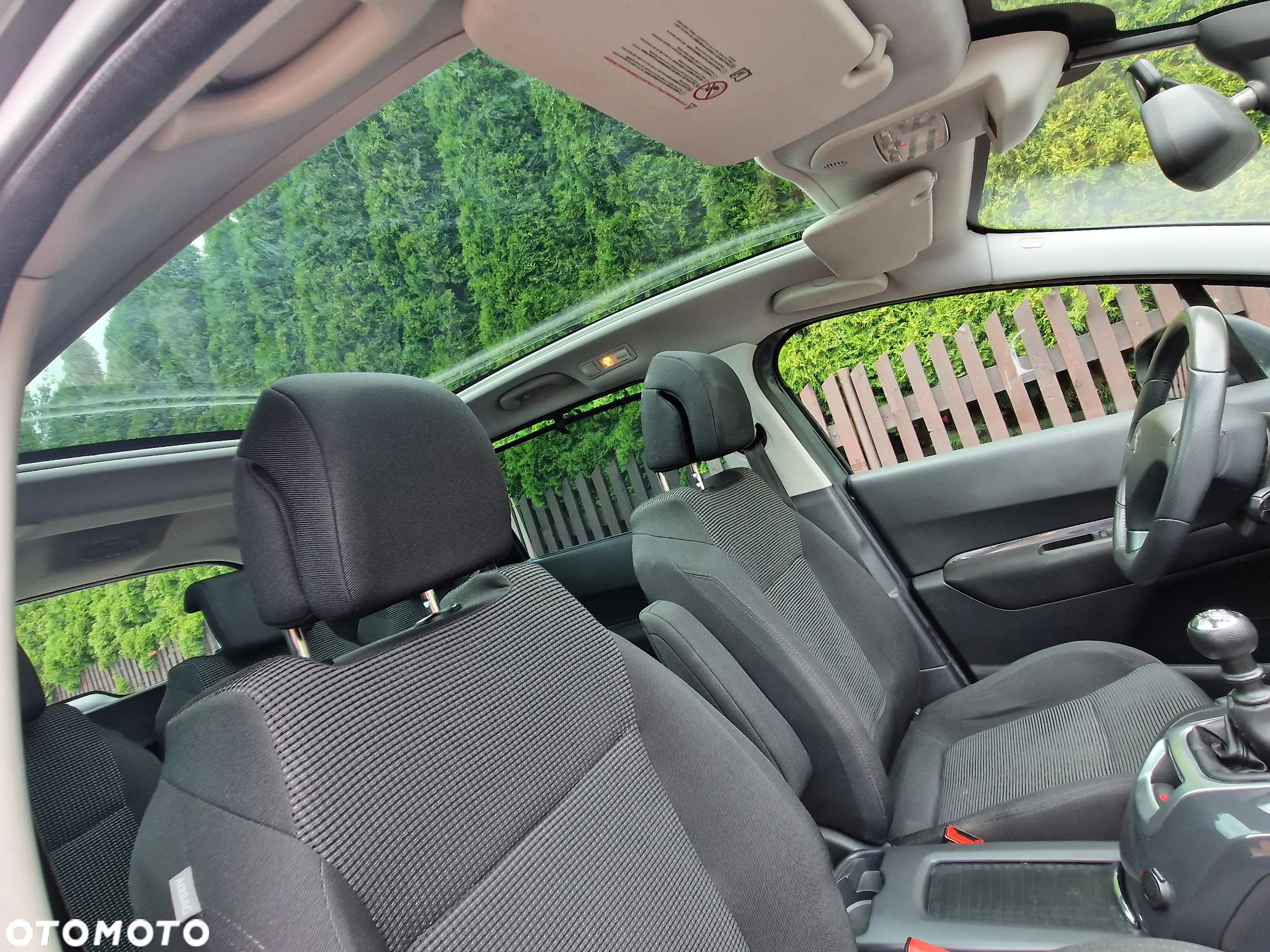 Peugeot 5008 1.6 THP Premium - 9