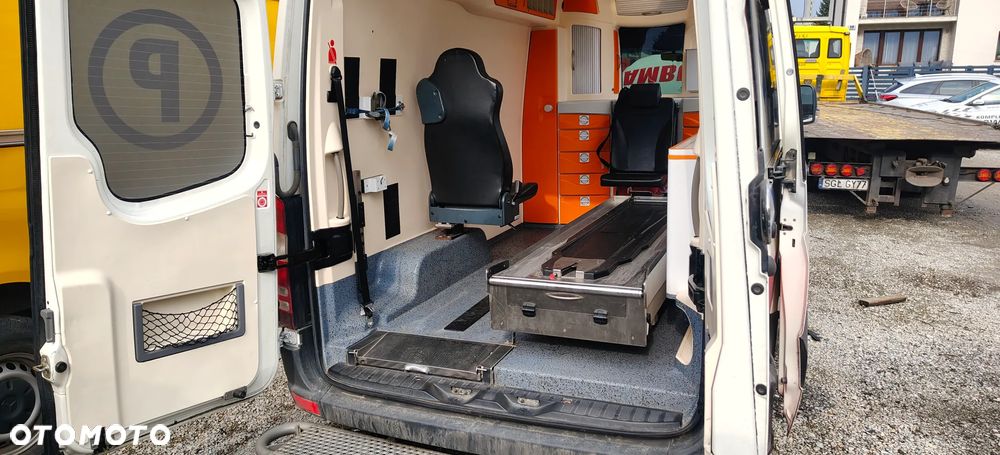 Mercedes-Benz Sprinter 316 Ambulans - 16