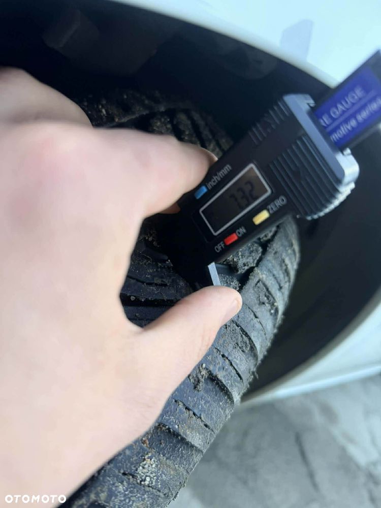 Renault Clio 1.5 dCi 70 Expression - 8