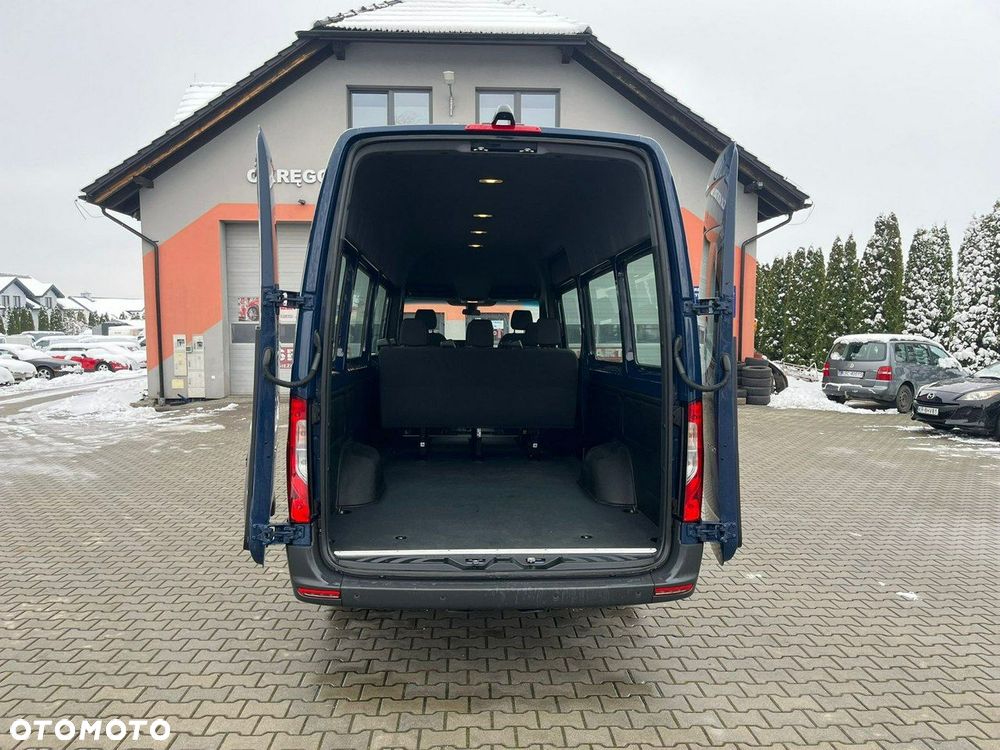 Mercedes-Benz Sprinter - 18