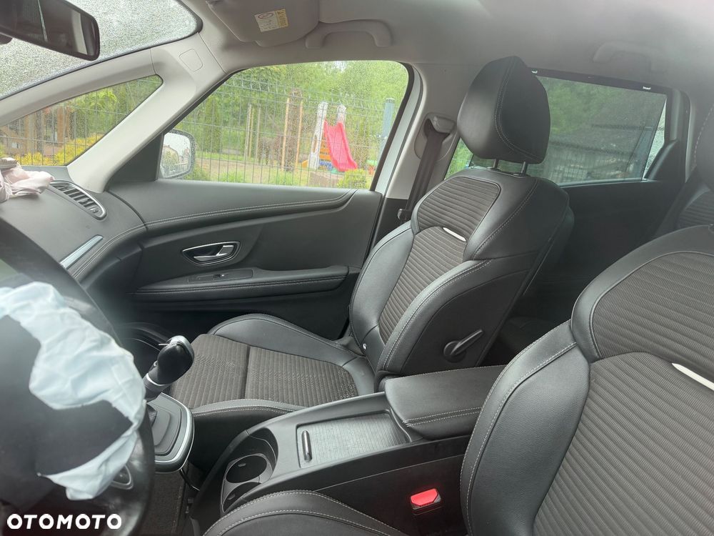 Renault Scenic - 8