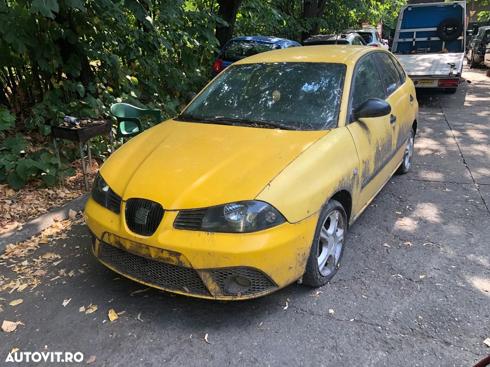 Dezmembrez Seat Ibiza 2006 galben 1,2 benzina - 7