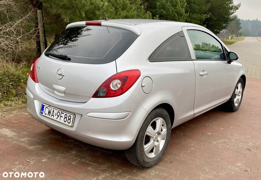 Opel Corsa - 8