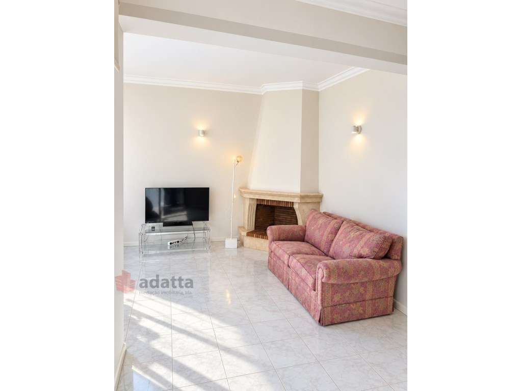 Apartamento T3 em Excelente Estado na Marginal da Figueira da Foz -... - Grande imagem: 2/21