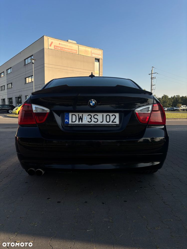 BMW Seria 3 325i - 5