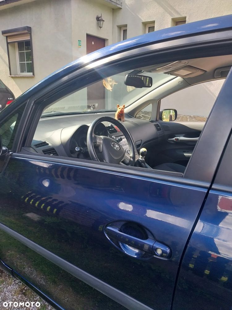 Toyota Auris 2.0 D-4D Luna - 6