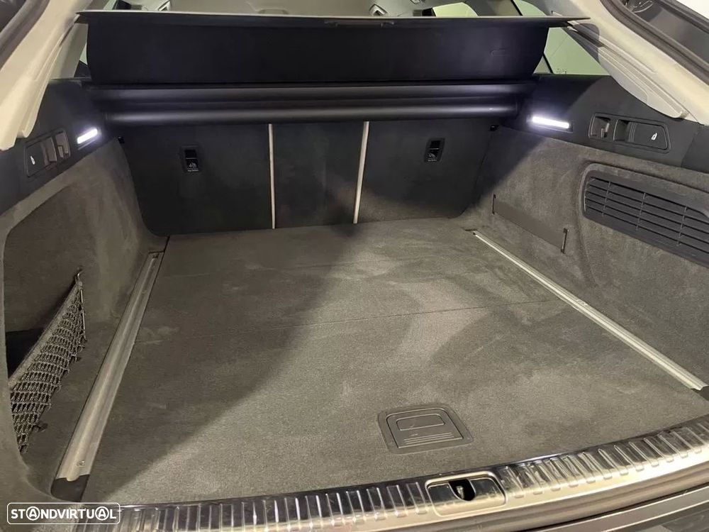 Audi A6 Avant 40 TDI Design S tronic - 33