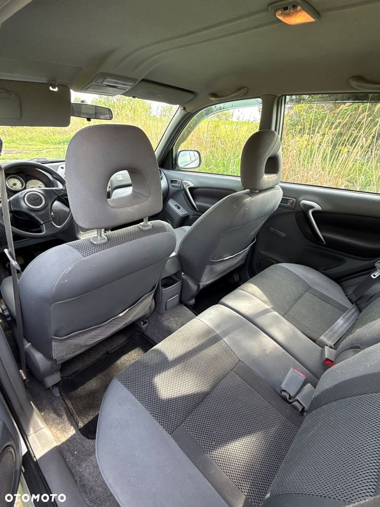 Toyota RAV4 2.0 D-4D 4x4 - 8