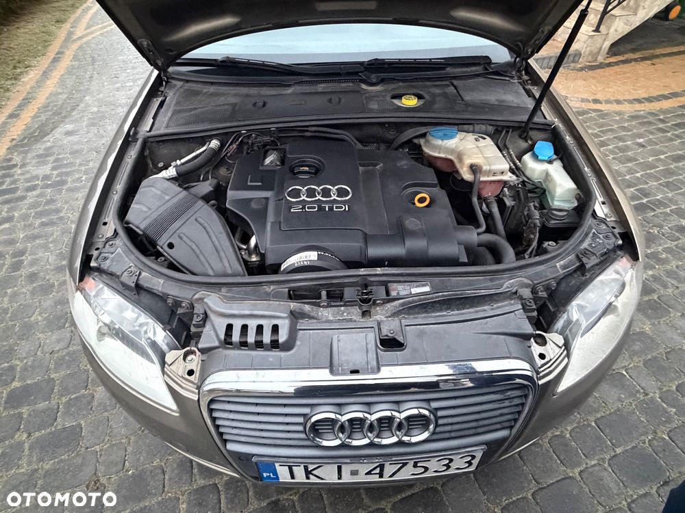 Audi A4 Avant 2.0 TDI DPF - 10