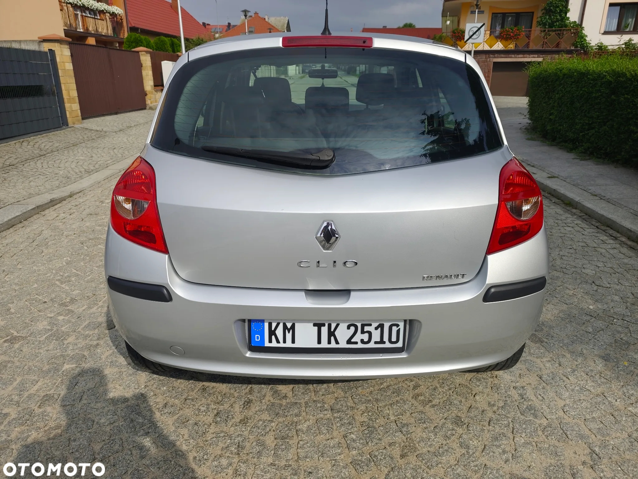 Renault Clio 1.2 16V 75 Dynamique - 8