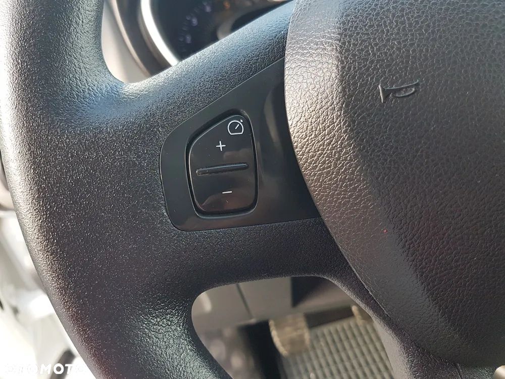 Renault TRAFIC - 16