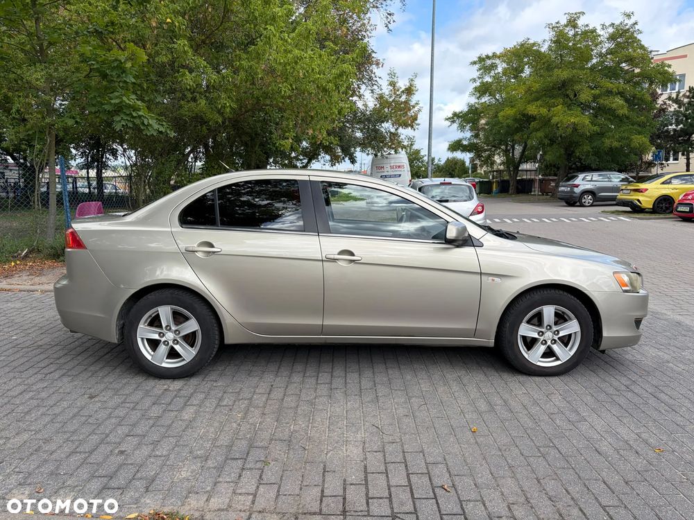 Mitsubishi Lancer 2.0 DID Instyle - 5