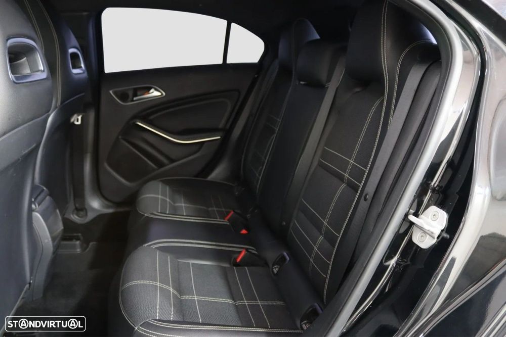 Mercedes-Benz A 180 CDI BlueEFFICIENCY - 12