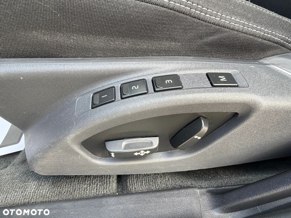 Volvo V60 D3 Drive-E Dynamic Edition (Momentum) - 25