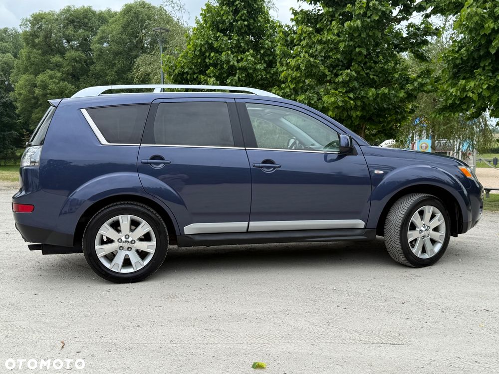 Mitsubishi Outlander 2.4 4WD CVT Intense - 14